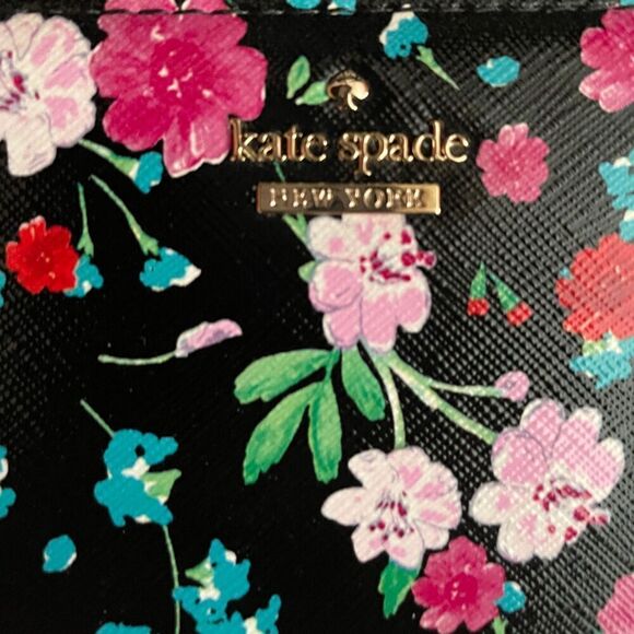 Kate Spade Floral Clutch Wallet - Picture 4 of 8